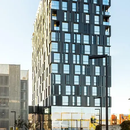 Orange Tower & Free Parking Reval