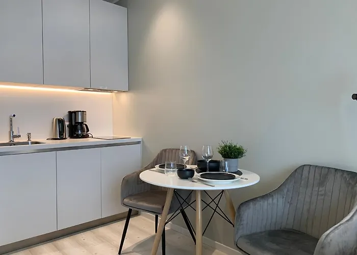 Orange Tower & Free Parking Апартаменти *