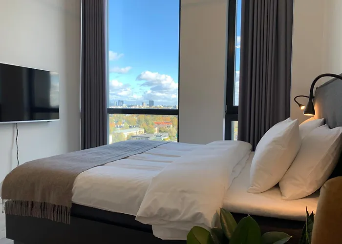 Апартаменти Orange Tower & Free Parking Таллінн