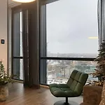 Orange Tower & Free Parking * Tallin